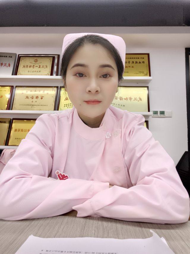 阿姨资料照片