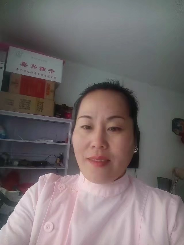 阿姨资料照片
