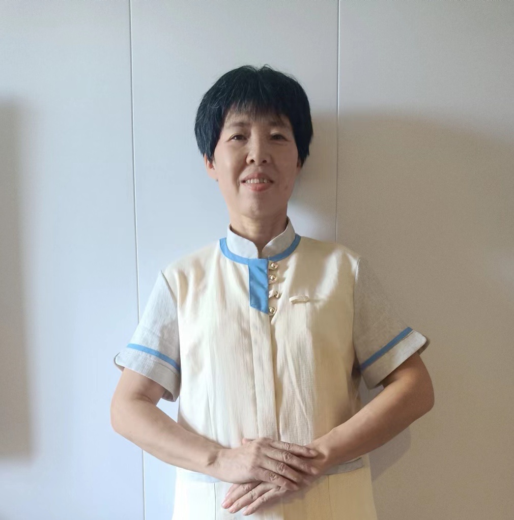 明护工照片