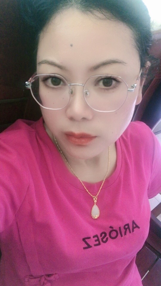 阿姨照片