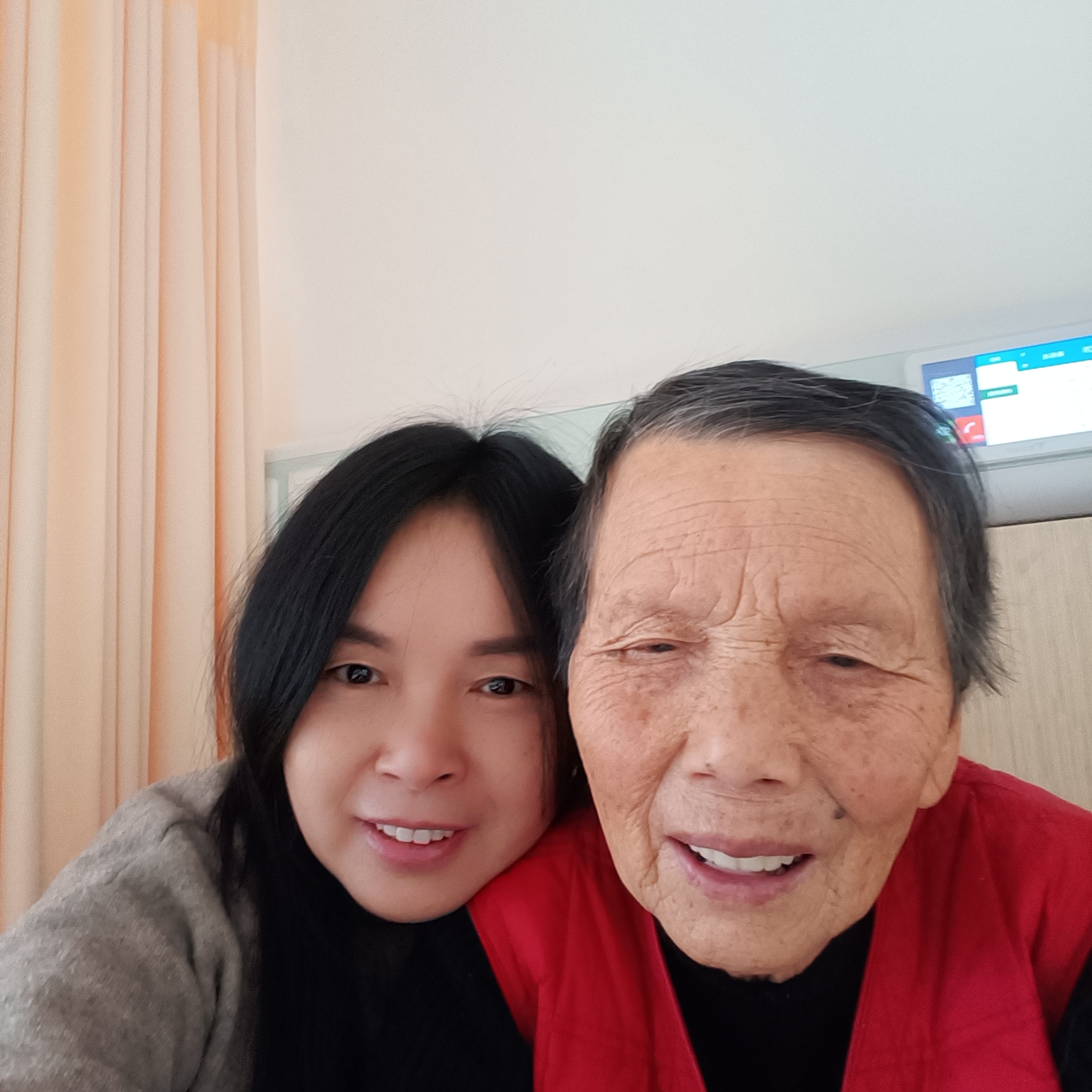 章护工照片