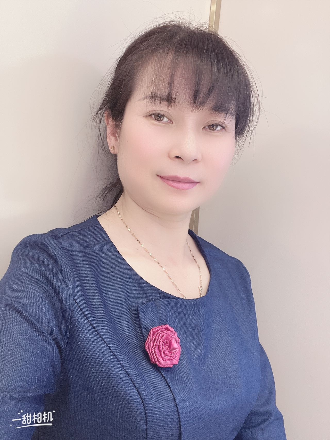 阿姨资料照片